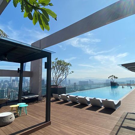 Upper Hotel Suites Kl Sentral Kuala Lumpur Exteriör bild