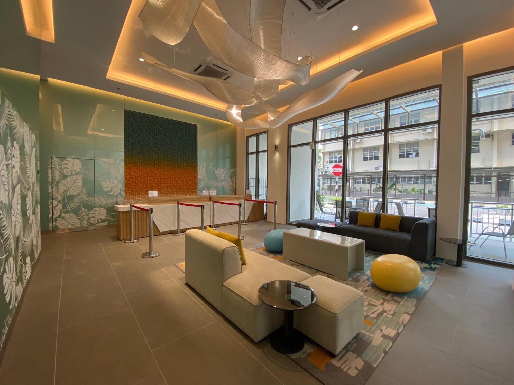 Upper Hotel Suites Kl Sentral Kuala Lumpur Exteriör bild